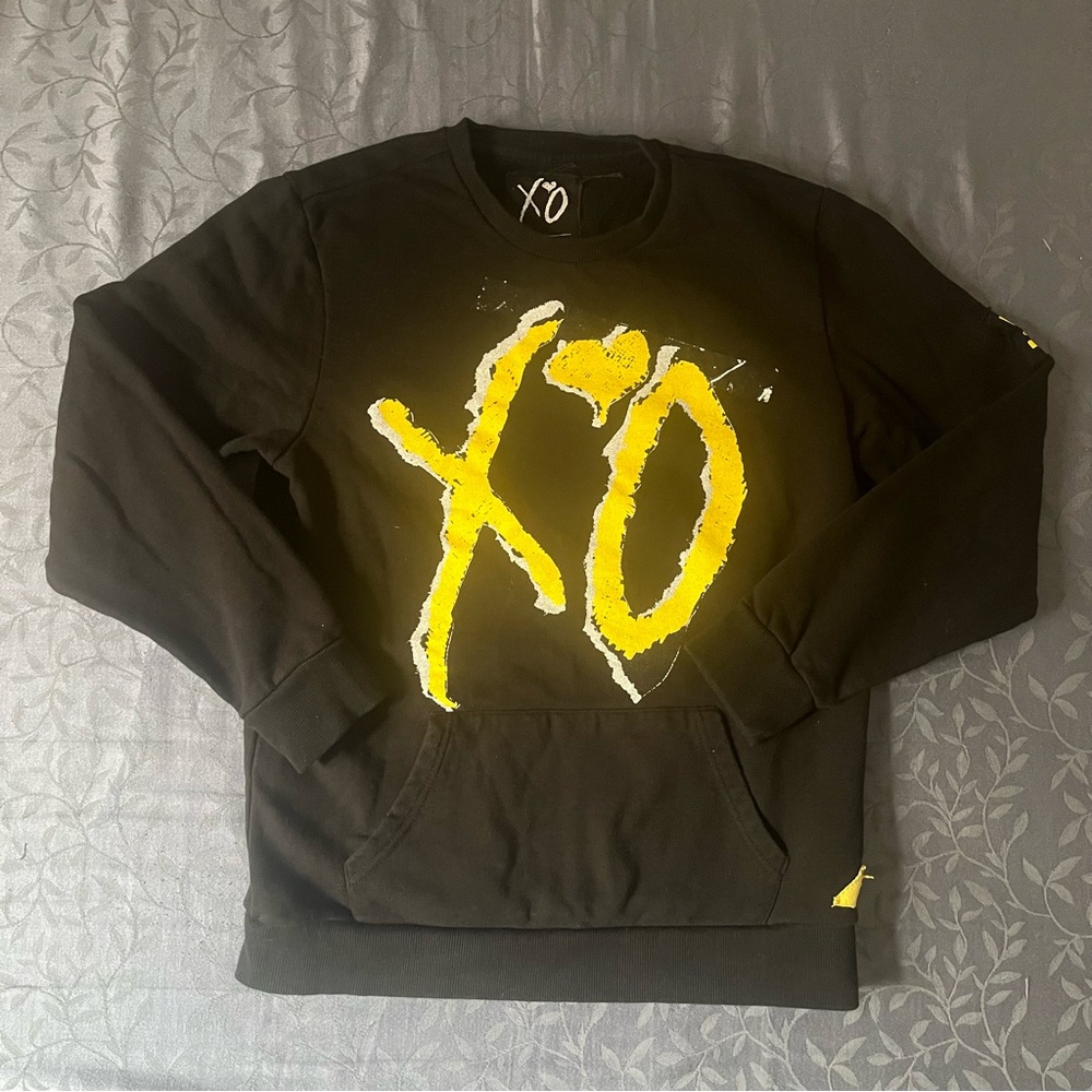 The Weeknd XO Beauty Behind the Madness Pullover Sweater Size Medium